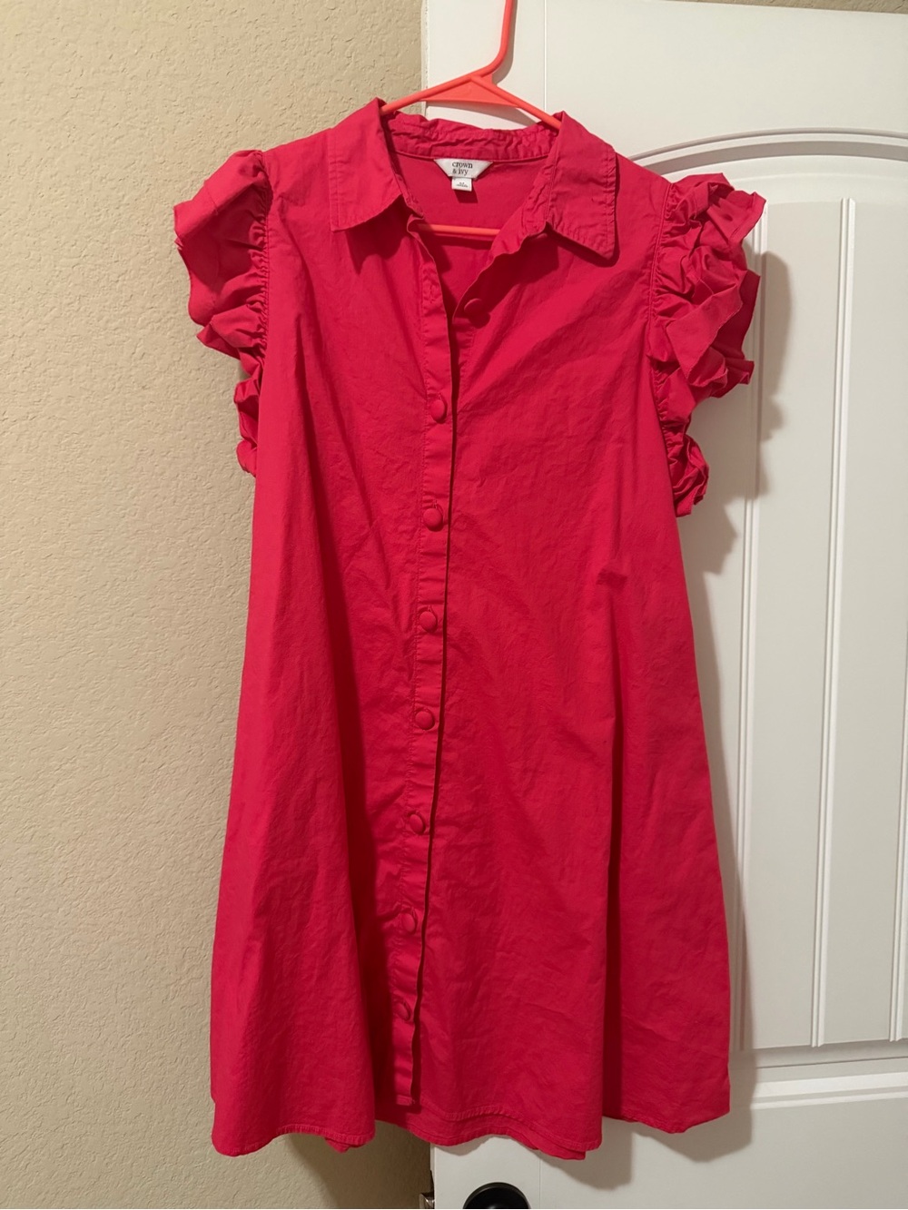 crown & ivy Hot Pink Button-Front Collared Shirt